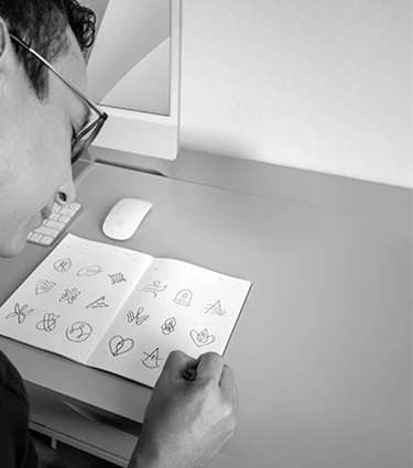 Brand Designer Los Angeles Designer creating a logo